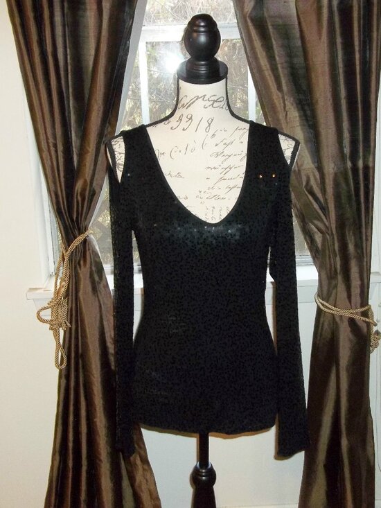 Cache Sparkle black all over sequins top Sz Medium Cold shoulder Y2K - Picture 1 of 7